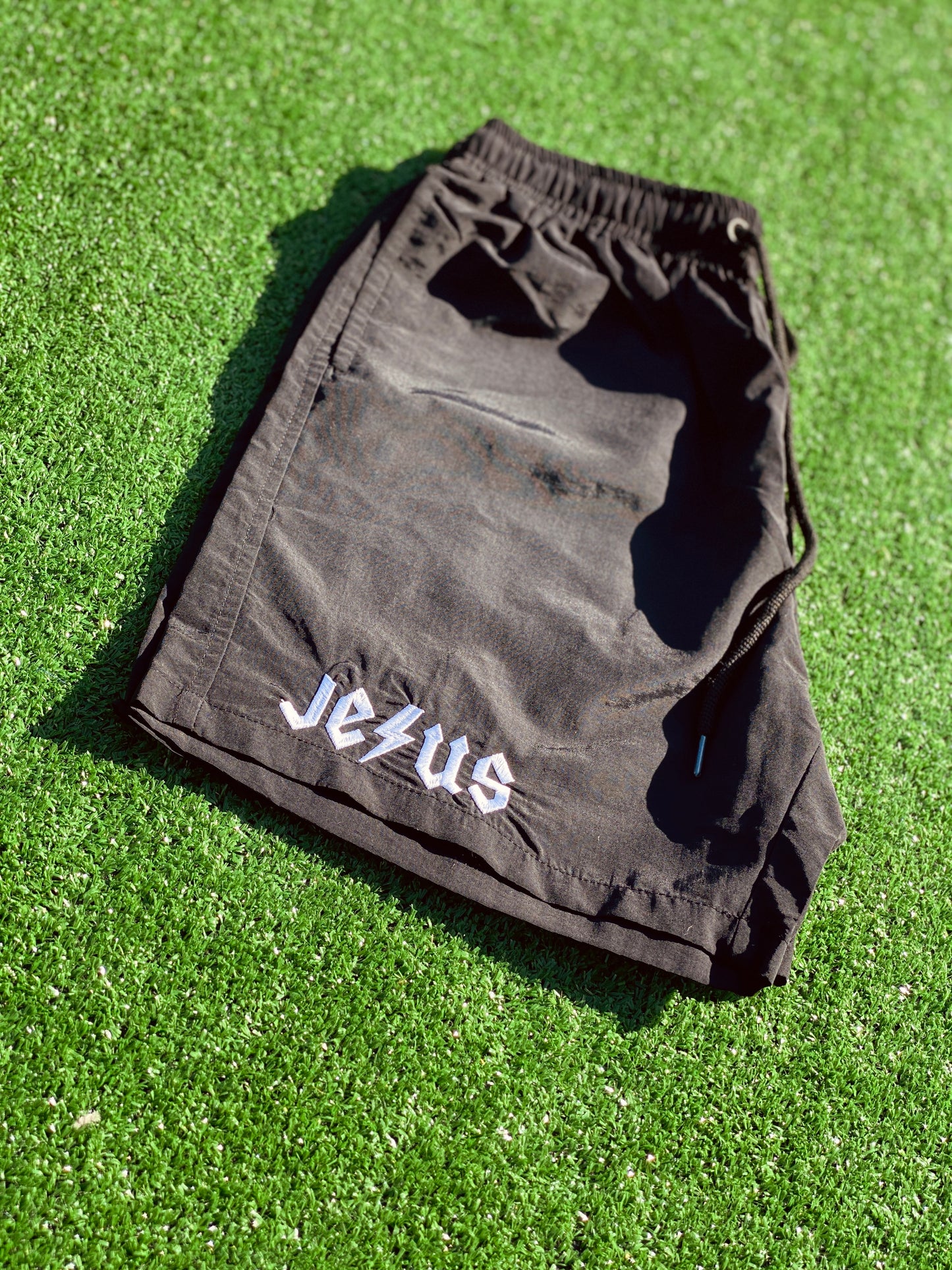 Windbreaker "Jesus" Shorts